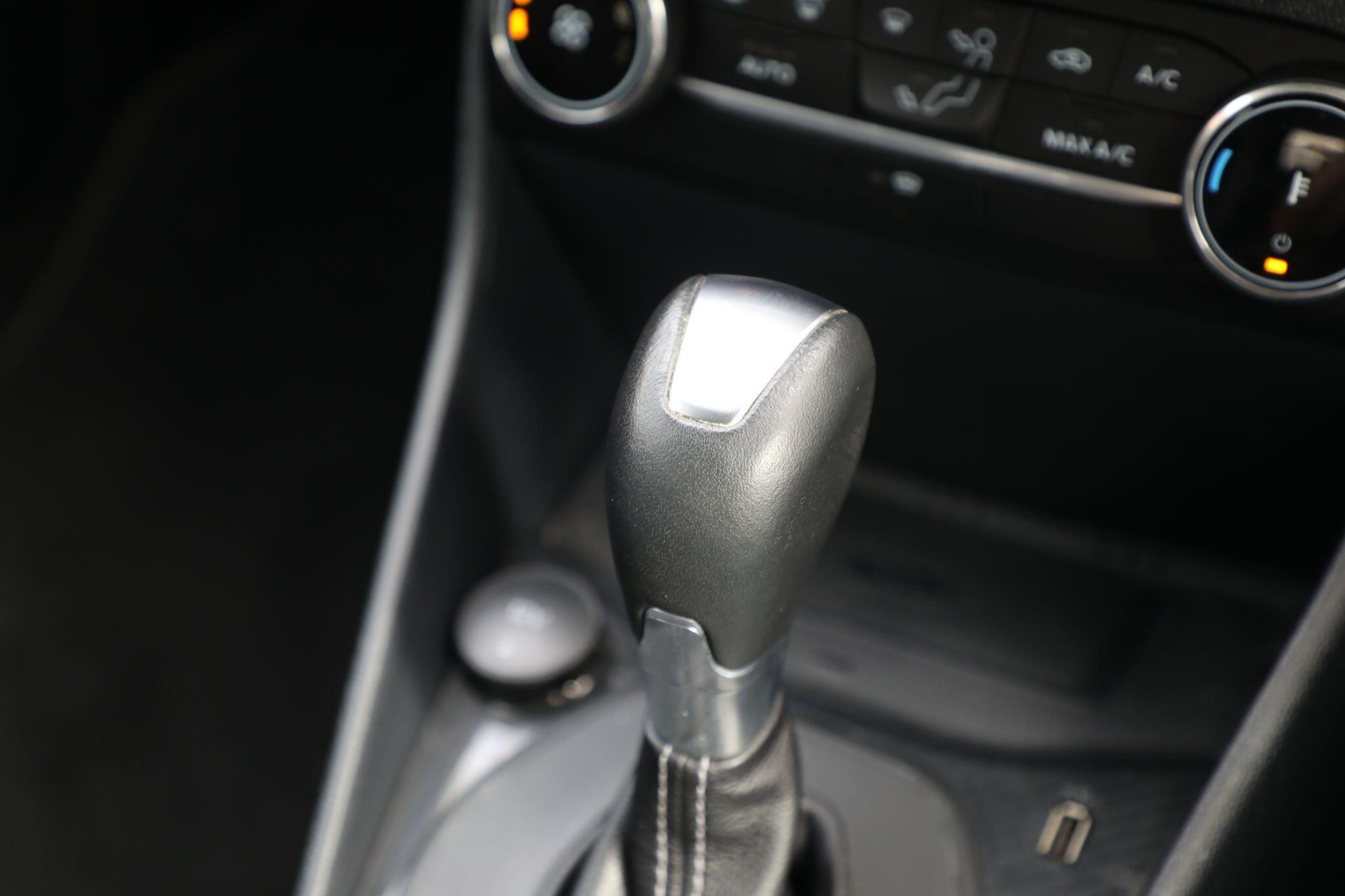 Large vehicle image